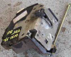 LANDROVER DISCOVERY TD5 99- Bal első ajtó zárszerkezet mechanikus