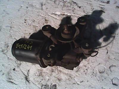 MAZDA 323 98-01 Ablaktörlő motor első