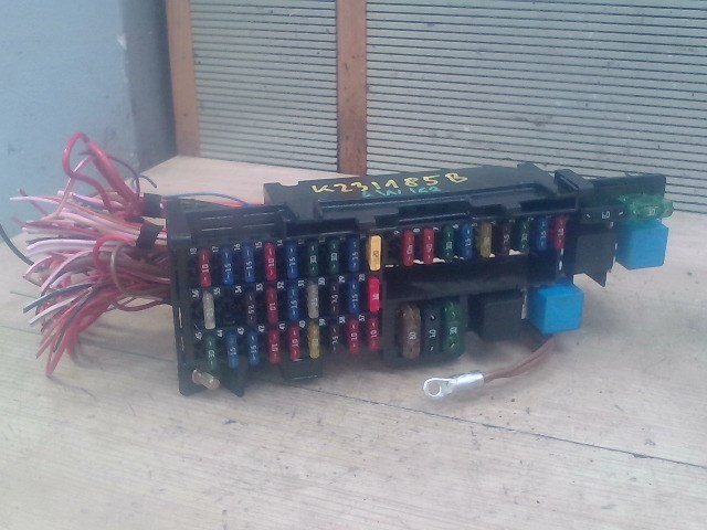 MERCEDES A W168 2001.05.01-2004.08.31 Biztosítéktábla BCM BSI BSM SAM GEM modul Utastér 1. kép