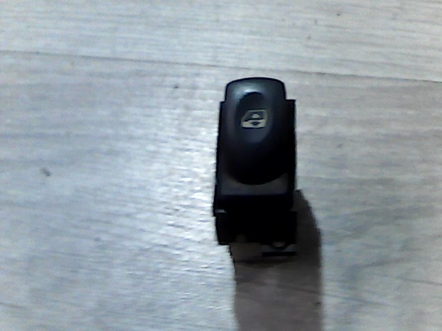 RENAULT ESPACE 96.12-00.09 Bal első ablakemelő kapcsoló 1. kép