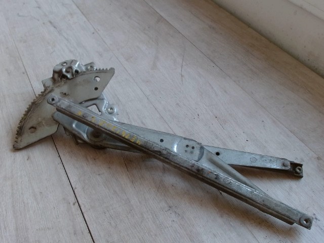 TOYOTA COROLLA 97.05-99.09 Jobb első ablakemelő szerkezet mechanikus 1. kép