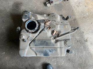 VOLVO S40 II (MS) Tank