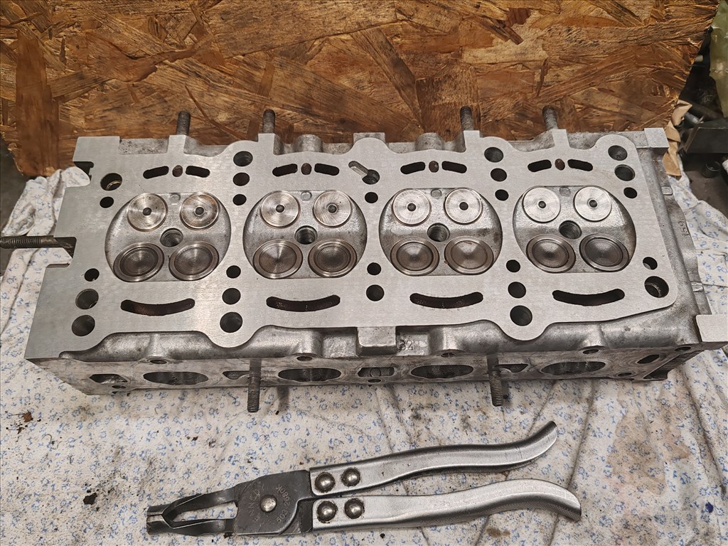 Fiat 1.2 16v hengerfej 1. kép