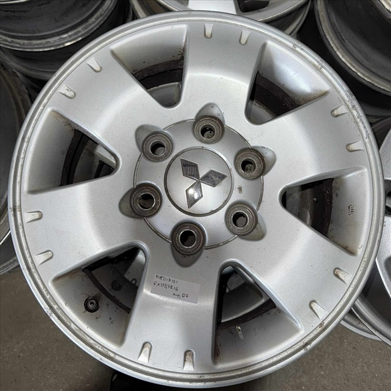 Akciós ár!  Mitsubishi 6x139.7 lyukosztású 16" használt (gyári felni) alufelni 1. kép