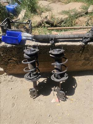 Toyota Prius (XV20) Golyaláb első 