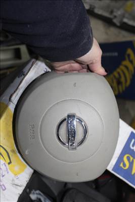 Nissan Micra V kormánylégzsák