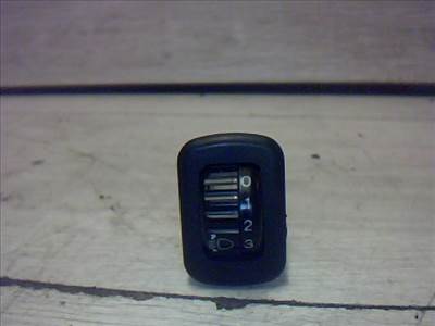 DAIHATSU MOVE 94.06-99-11 Fényszórómagasság állító kapcsoló