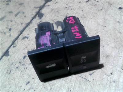 FORD MONDEO 01-07 Csomagtartó nyitó gomb