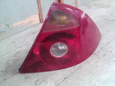 FORD MONDEO 01-07 Jobb hátsó lámpa
