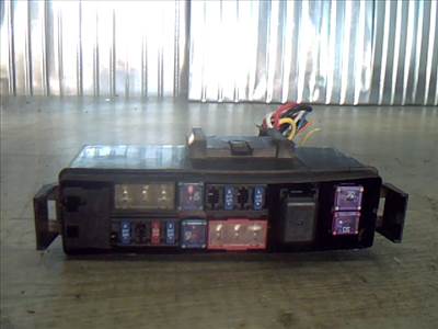 INFINITI G37 Cabrio Biztosítéktábla BCM BSI BSM SAM GEM modul 