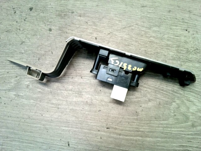 NISSAN Murano (Z50) 2002.05.01-2008.02.28 Bal hátsó ablakemelő kapcsoló 1. kép