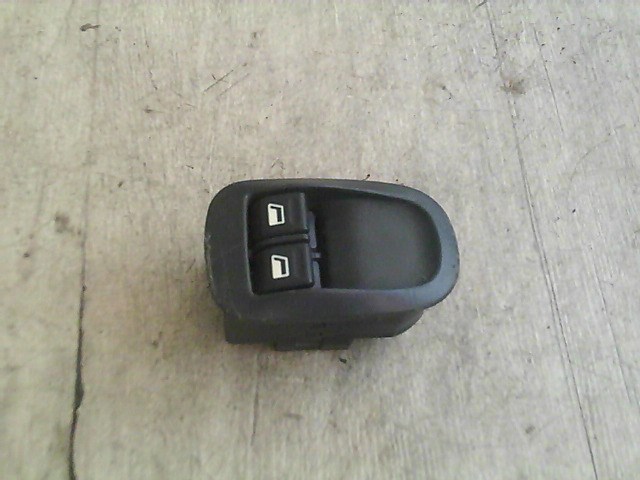 PEUGEOT 306 93-97 Bal első ablakemelő kapcsoló 1. kép