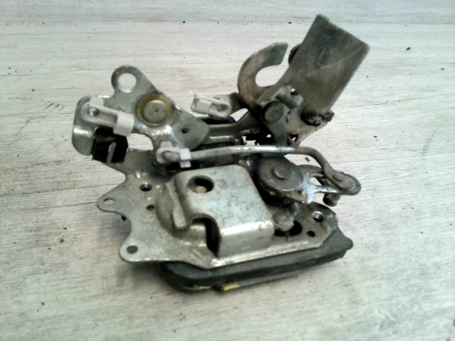 SUZUKI SWIFT 89-96 Jobb hátsó ajtó zárszerkezet mechanikus 1. kép