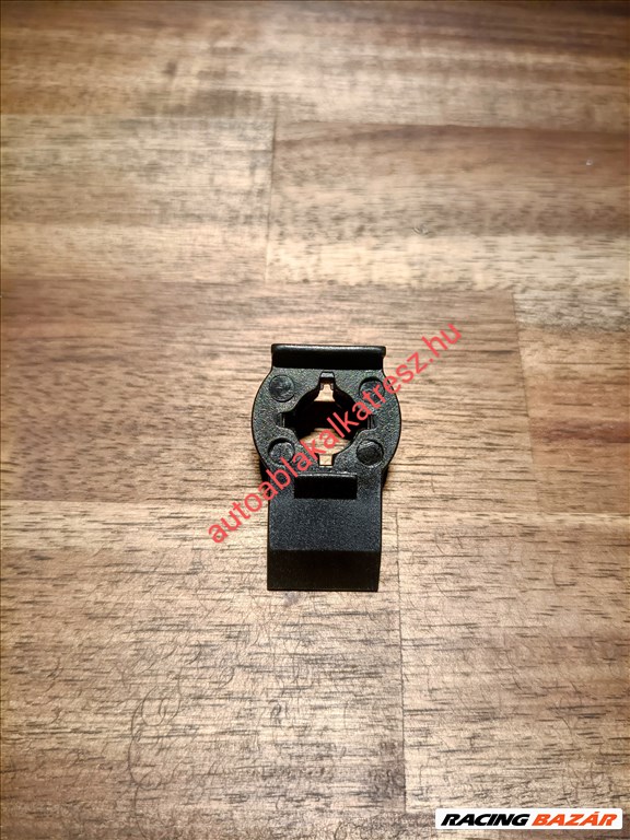 Ablakemelő gondod van? www.autoablakalkatresz.hu 25. kép