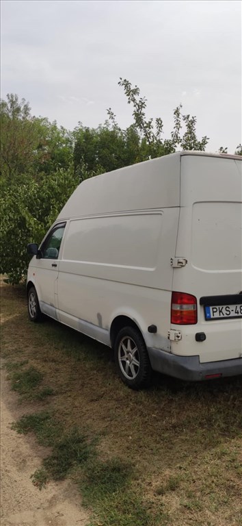 Eladó Volkswagen Transporter T5 haszonjármű 2. kép