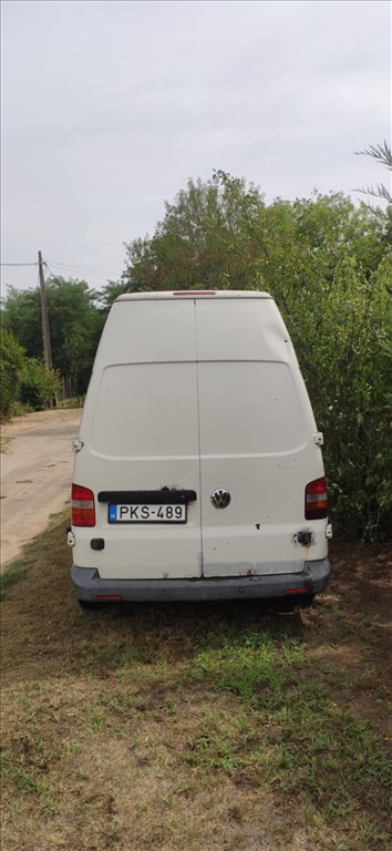 Eladó Volkswagen Transporter T5 haszonjármű 3. kép