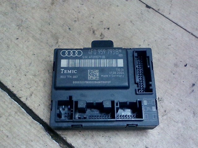 AUDI A6 2004.05 - 2008.09 Bal első ajtó vezérlőegység DCU modul  1. kép