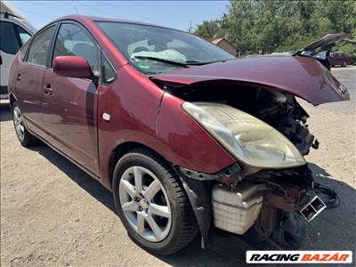 Toyota Prius bontott alkatrészei