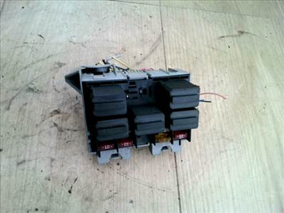 OPEL CORSA C 00-06 Biztosítéktábla BCM BSI BSM SAM GEM modul 