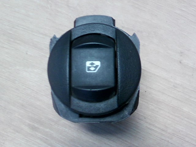 RENAULT VEL SATIS 02-09 Jobb hátsó ablakemelő kapcsoló 1. kép