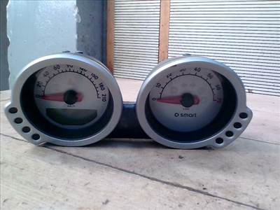 SMART FORFOUR 04.01-06.06 Kilóméteróra