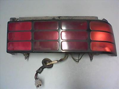 SUZUKI SWIFT 89-96 JOBB HÁTSÓ LÁMPA