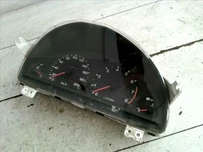 SUZUKI SWIFT 96-05 Kilométeróra