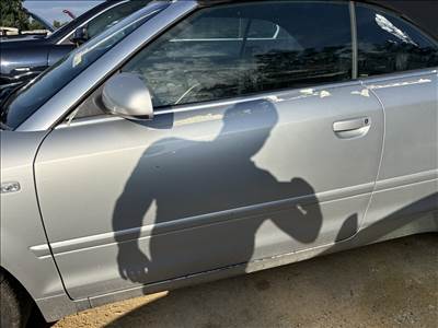 Audi A4 (B6/B7) Cabriolet 3.0 Bal első ajtó 