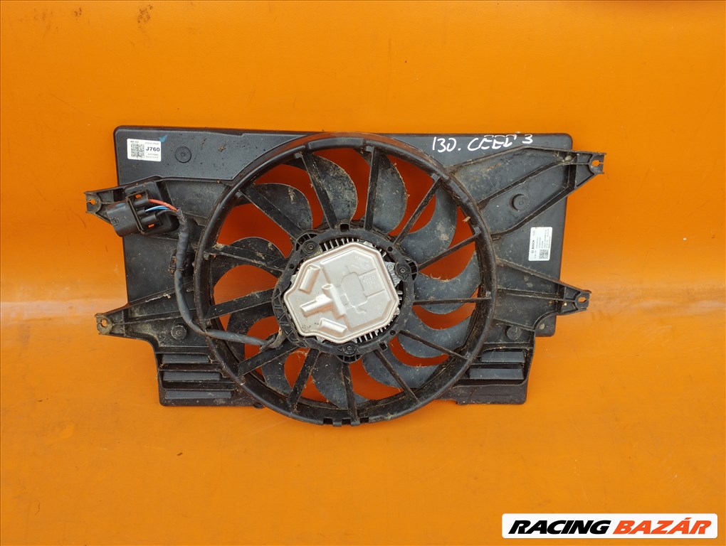 Kia Ceed 3 I30 hűtőventilátor 25304-J7600 (S.50.723R) 1. kép