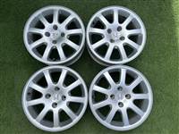 4x108 16" Peugeot gyári alufelni 6,5Jx16h2 ET28