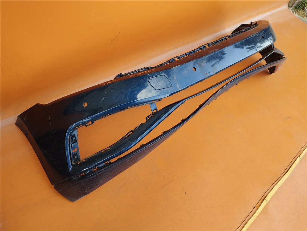 Vw Passat B8 FL első lökhárító 3G8807221E (S3.30.729R) 1. kép