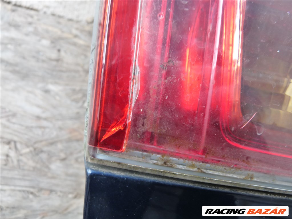 Toyota Avensis (T270) csomagtérajtó  11. kép