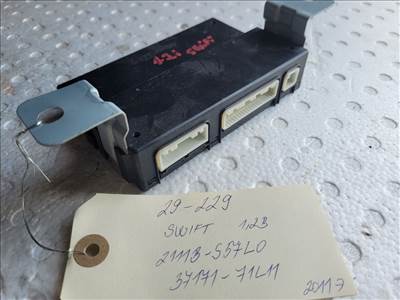 SUZUKI SWIFT IV Elektronika (Magában) 2111BS57L0 3717171l11