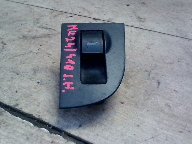 AUDI A6 97-04 Jobb hátsó ablakemelő kapcsoló 1. kép