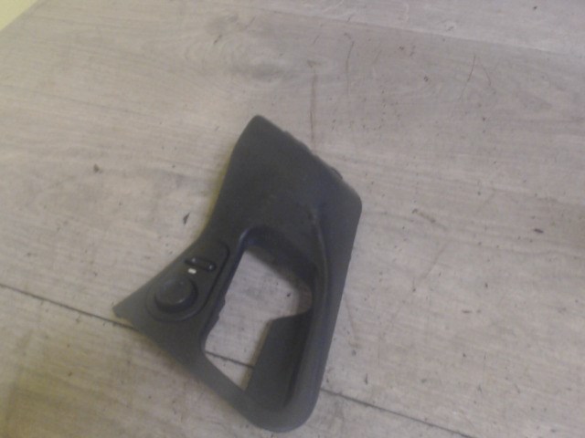 CITROEN XANTIA Bal első ablakemelő kapcsoló 1. kép