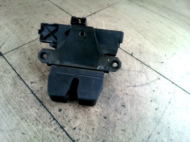 FORD C-MAX 03.06-07.03 Csomagtér ajtó zárszerkezet 1. kép