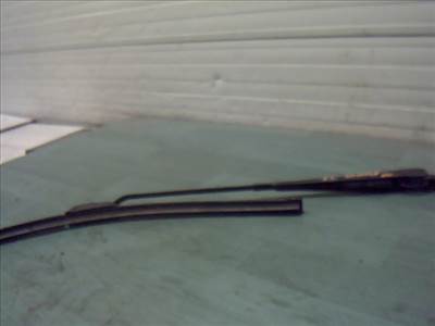 FORD ESCORT 90-95 Ablaktörlő kar jobb első