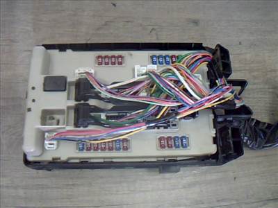 INFINITI G37 Cabrio Biztosítéktábla BCM BSI BSM SAM GEM modul 