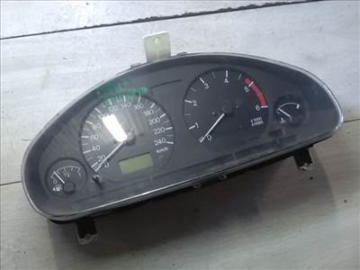 MITSUBISHI CARISMA 95.05-99.07 Kilométeróra
