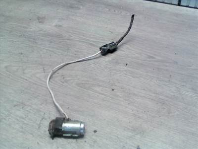 MITSUBISHI CARISMA 99.08- Jobb első ajtó dugózár