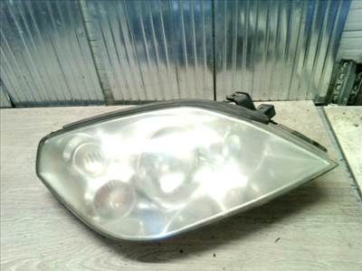 NISSAN PRIMERA P12 2001-2007 Jobb első fényszóró