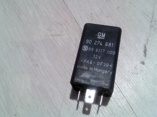 OPEL ASTRA F 94-02 Relé 1. kép