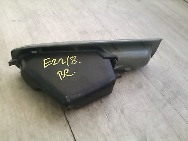 RENAULT TWINGO 98-07 Bal első ablakemelő kapcsoló 1. kép