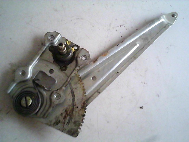 SUZUKI SWIFT 05-10 Jobb hátsó ablakemelő szerkezet mechanikus 1. kép