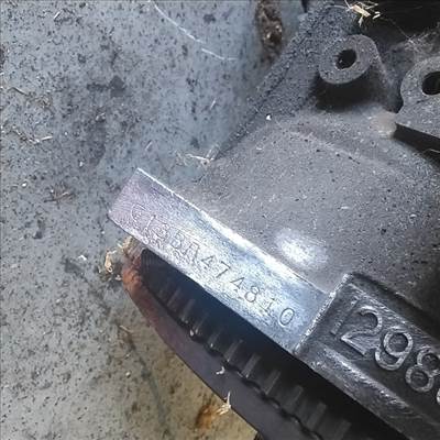 SUZUKI SWIFT 96-05 Motor. benzin fűzött blokk hengerfejjel