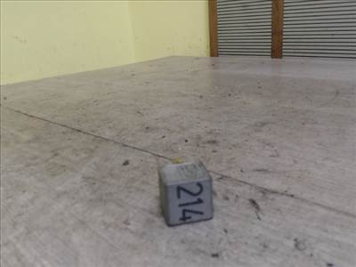 AUDI A8 94.06-02.12 Relé