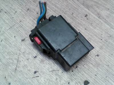 CHRYSLER VOYAGER 01.03-05.01 Relé