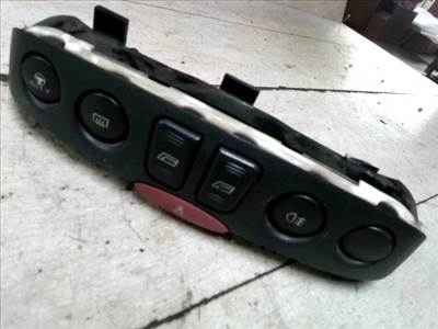 FIAT PUNTO II. Kombinált kapcsoló középen