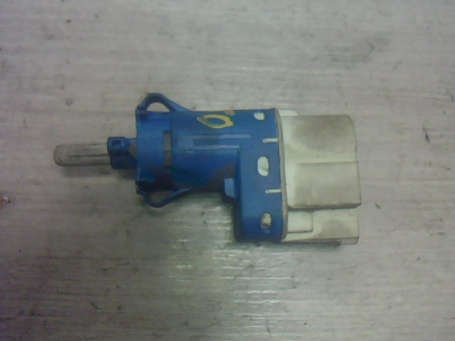 FORD FUSION 05.10.01- Féklámpa pedál kapcsoló 1. kép