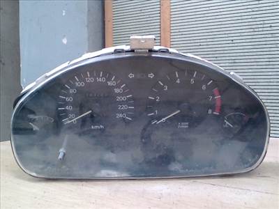 MITSUBISHI CARISMA 95.05-99.07 Kilóméteróra